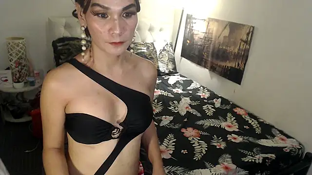 NinaDOM4CUM webcam