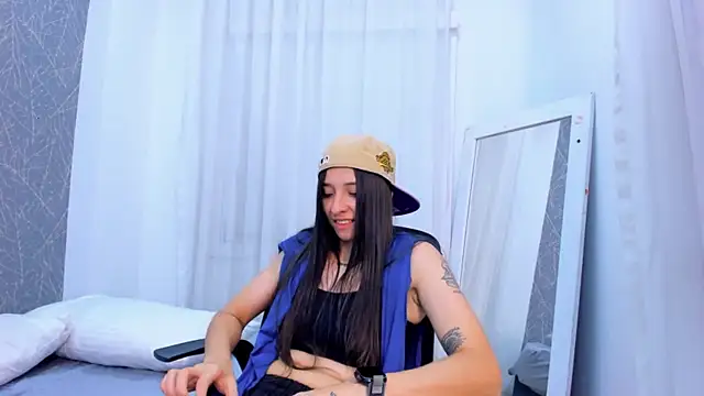 ViictoriiaSaenz webcam