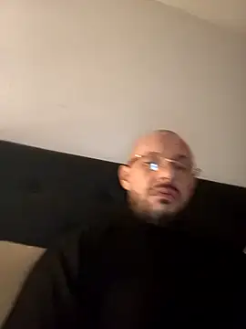 Guitccch live sex cam