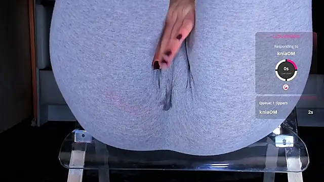 Cameltoe_squirt_inPants webcam