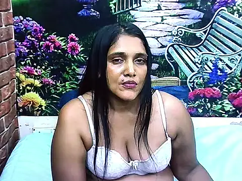 IndianSexyLady20 webcam