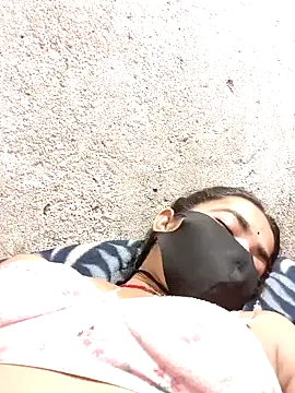 Sonali_Bendre webcam