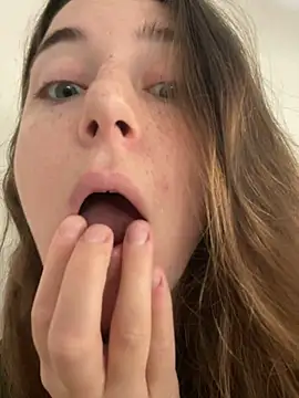 kate_nicepops999114 webcam