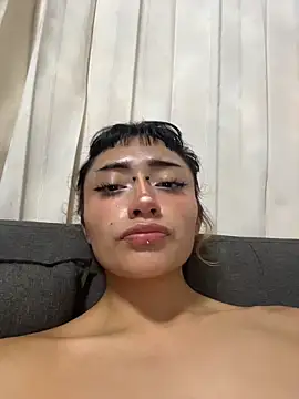 baby_akuma live sex cam