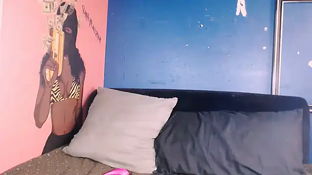 Littleindianmilf webcam