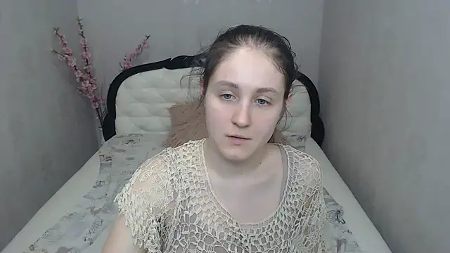 Holliy_Cooper webcam