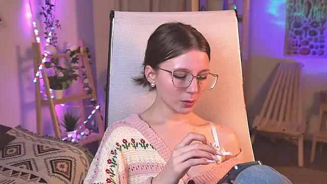 ellifrankenweenie - ElliFrankenweenie's free webcam - UK Sex Cams