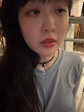 美女Etherealcat33在线直播