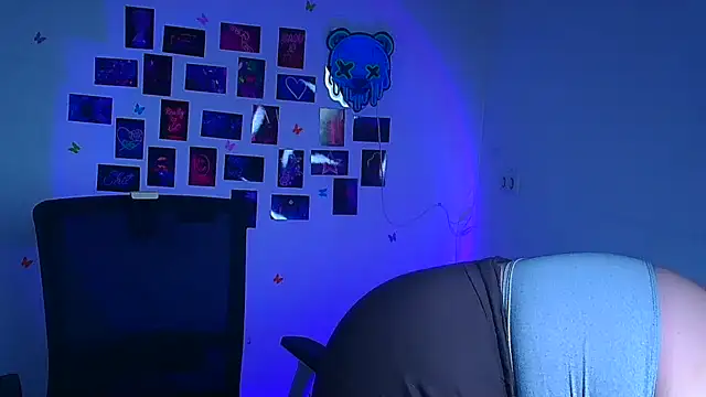 Kitty_Mia_Kitty webcam