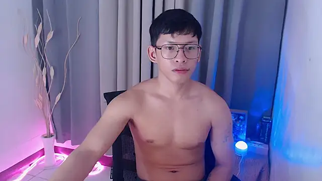 pinkcock_froi2305 webcam