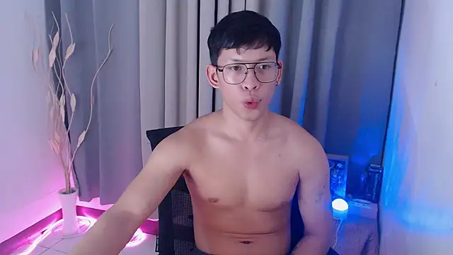 pinkcock_froi2305 webcam