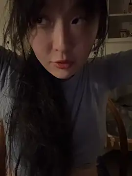 美女Etherealcat33在线直播