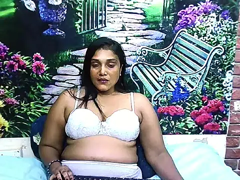 IndianSexyLady20 webcam