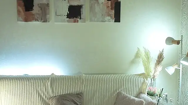 miny_rony - Miny_rony's free webcam - UK Sex Cams