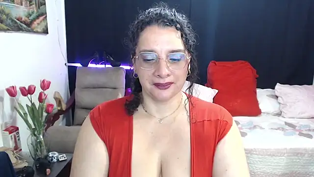 Aleja_Gonzales webcam