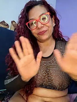 Scarlet_curly8a webcam