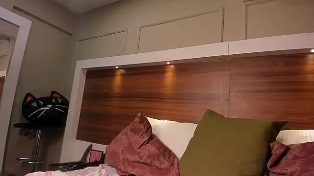 AriadnaHarper webcam