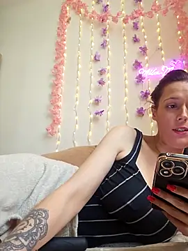 Luciphya_Domina webcam