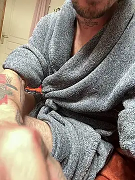 piratee666 - Piratee666's free webcam - UK Sex Cams