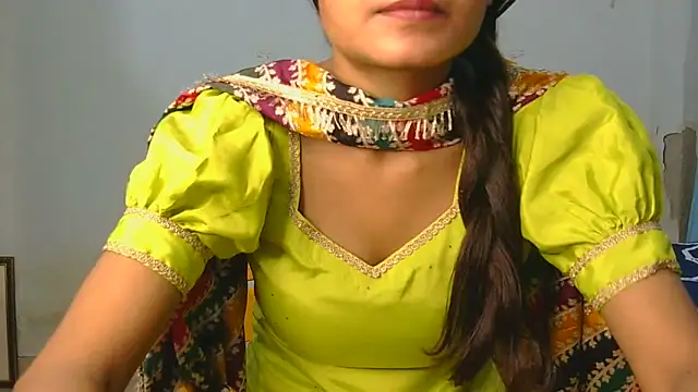 Aarti_misty71 webcam