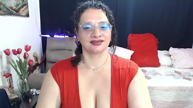 Aleja_Gonzales webcam