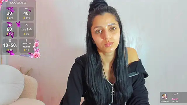 sarabecker - Sarabecker's free webcam - UK Sex Cams