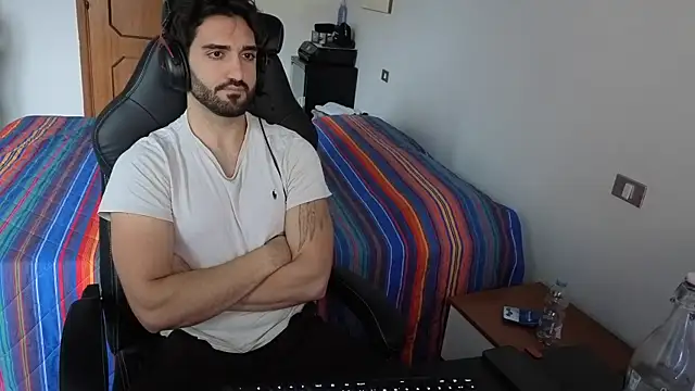 Al3xox02 live sex cam