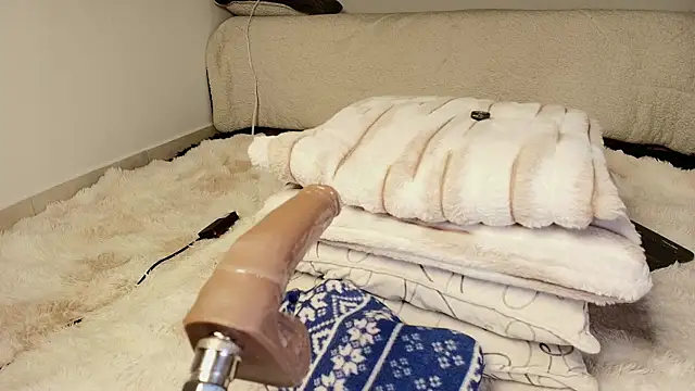 Madeline_Dreams webcam