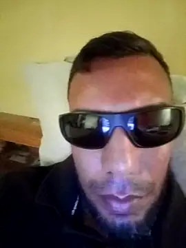 UnreadyChutzpa webcam