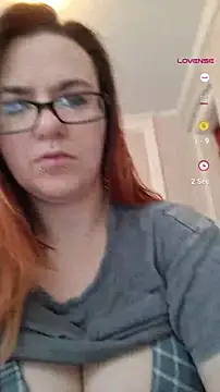 queenpeaches121 webcam