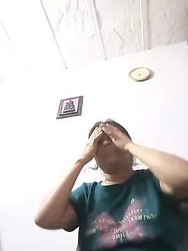 Ritika_singh71 webcam