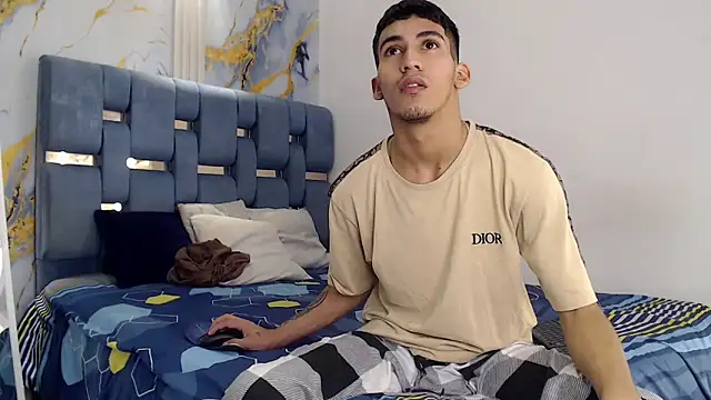 DIAMOND_BLACKS webcam