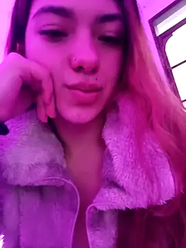 Victoria_Beaumont webcam