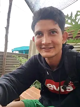 juan_hotcaliemte - Juan_Hotcaliemte's free webcam - UK Sex Cams