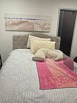 Handsolo_porn webcam