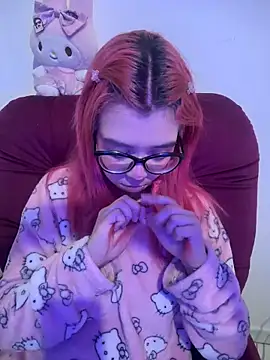 valen-foxx1 - Valen-Foxx1's free webcam