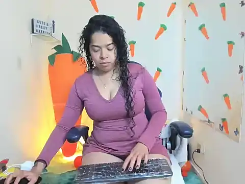 alexa-cooper- webcam