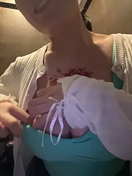 美女Yolanda9在线直播