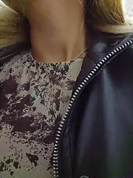 Pretty_roxxyy webcam