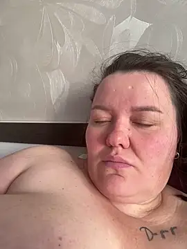 SunnyLeila2101 webcam