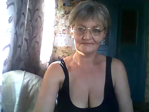 NikaGold455 webcam