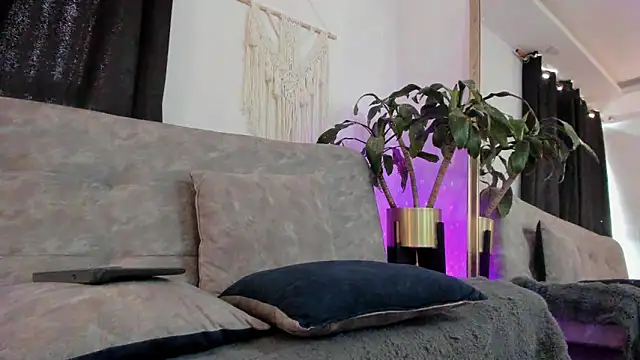 aaroncolombia webcam