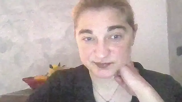 GoldenAngelMilf webcam