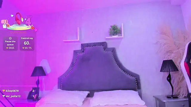 KarelyMitchel webcam