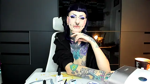 Purple_Coffin666 webcam