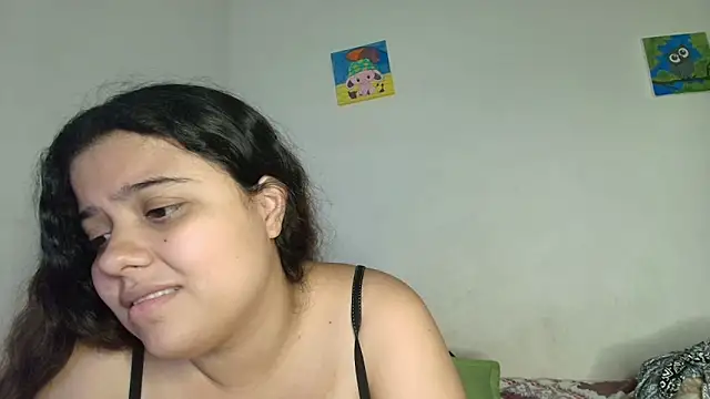 luisahot_9727 webcam