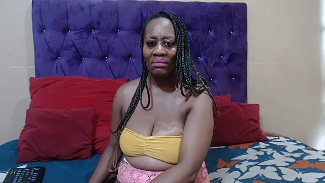 sweetcandyx24 webcam