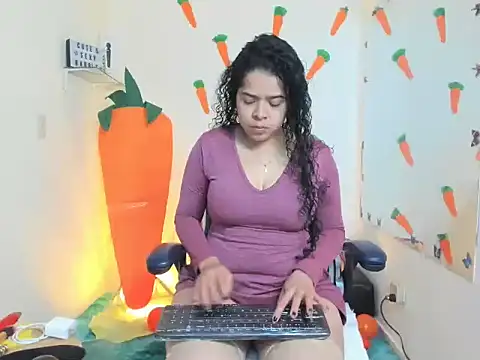 alexa-cooper- webcam