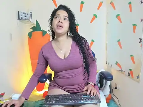 alexa-cooper- webcam