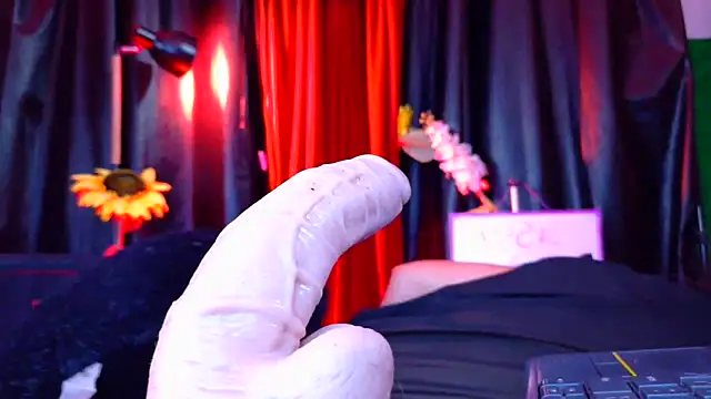 MistressSlut1 webcam